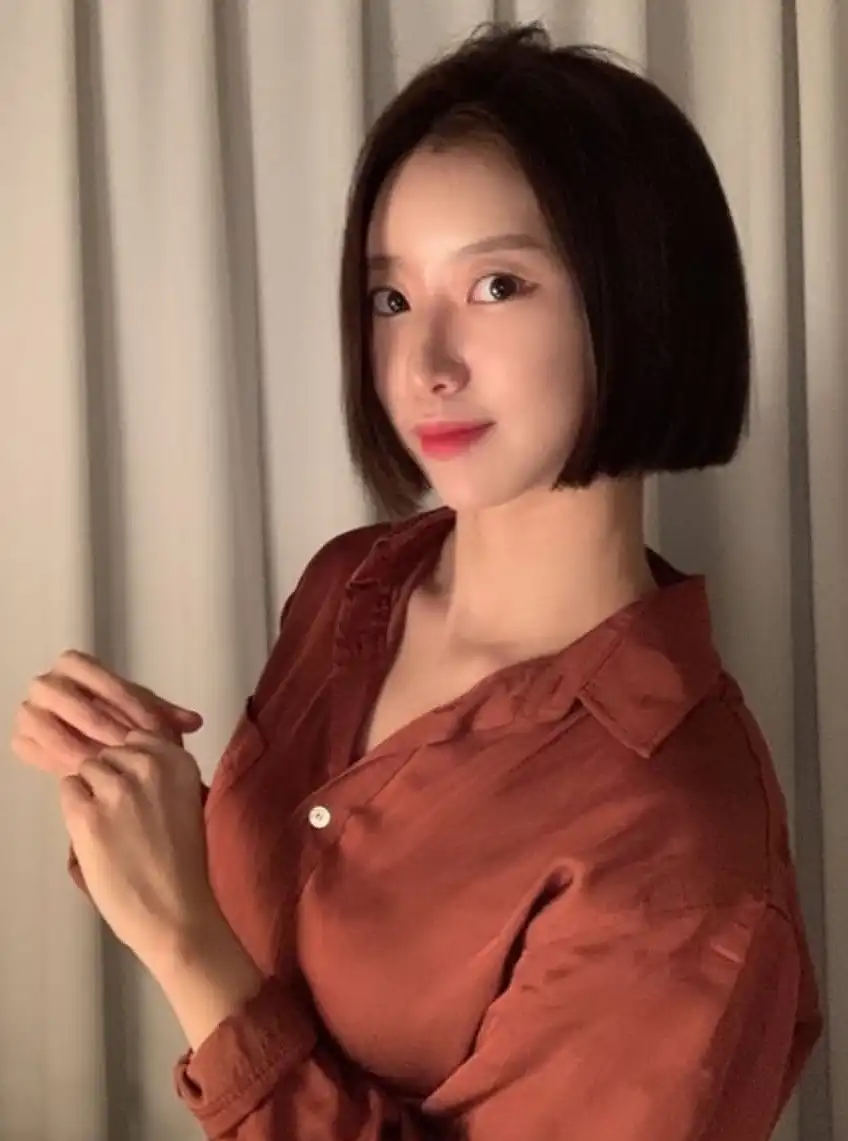 자연스러운 단발 보브컷 – 뒤셀도르프 한인 미용실